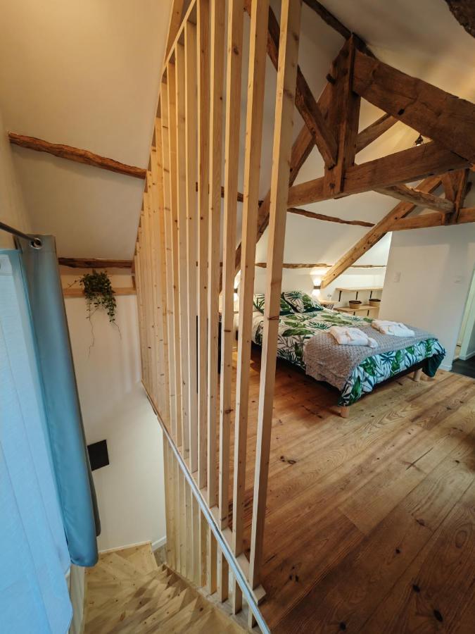A La Memoire De Merlin & Spa Saint-Malon-sur-Mel Esterno foto