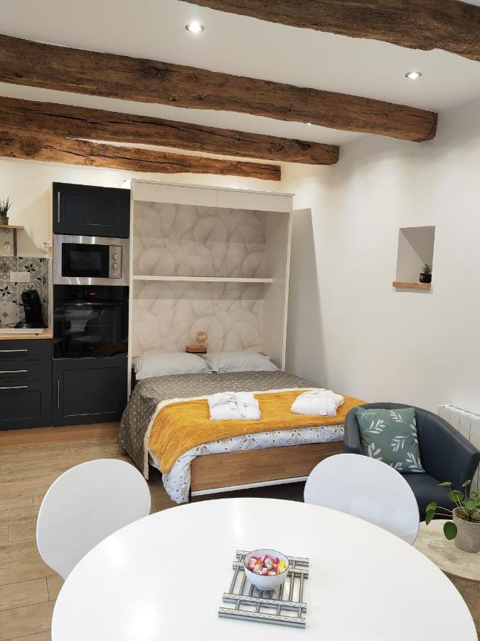 A La Memoire De Merlin & Spa Saint-Malon-sur-Mel Esterno foto