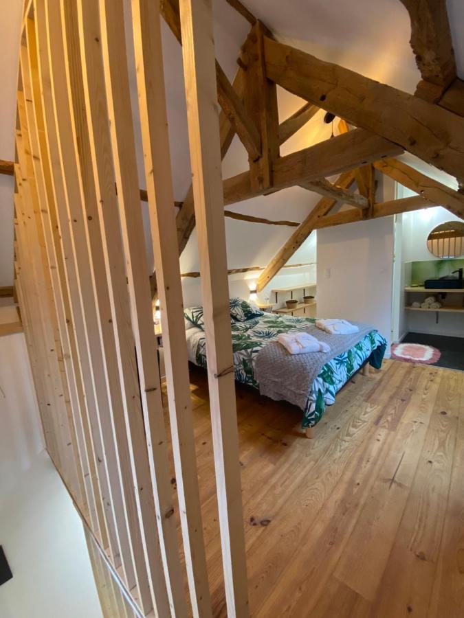 A La Memoire De Merlin & Spa Saint-Malon-sur-Mel Esterno foto